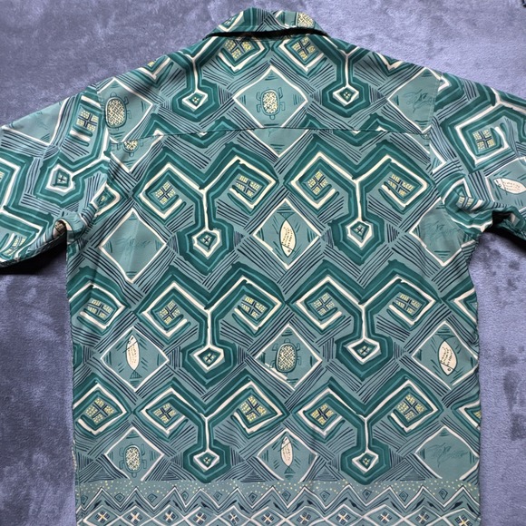 VTG WILLIE ESCO Men XL Green Turtle Fish Abstract Print Button-Up Hawaiian Shirt - Picture 10 of 10